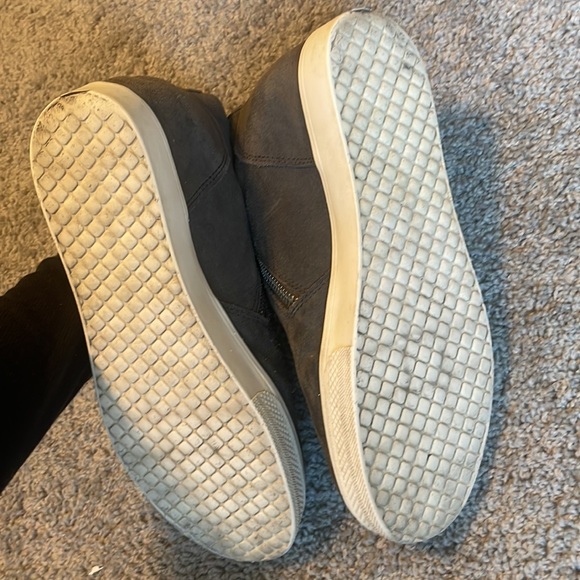 Steve Madden Grey Suede Wedge Sneaker - Picture 4 of 4